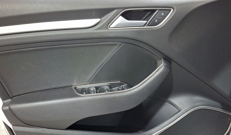 Audi A3 1.8 TFSI AMBIENTE S TRONIC Sedan 2016