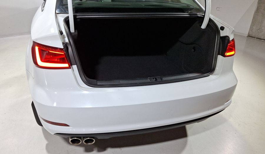 Audi A3 1.8 TFSI AMBIENTE S TRONIC Sedan 2016