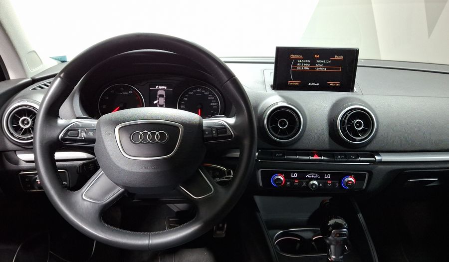 Audi A3 1.8 TFSI AMBIENTE S TRONIC Sedan 2016