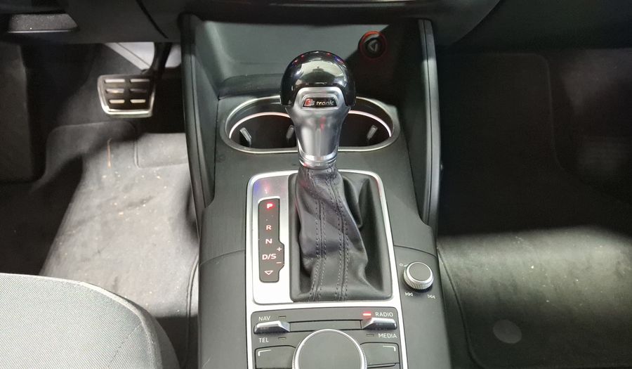 Audi A3 1.8 TFSI AMBIENTE S TRONIC Sedan 2016