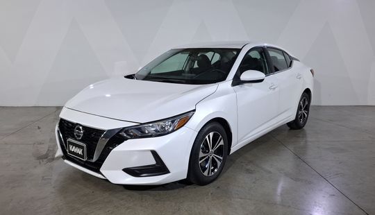 Nissan • Sentra