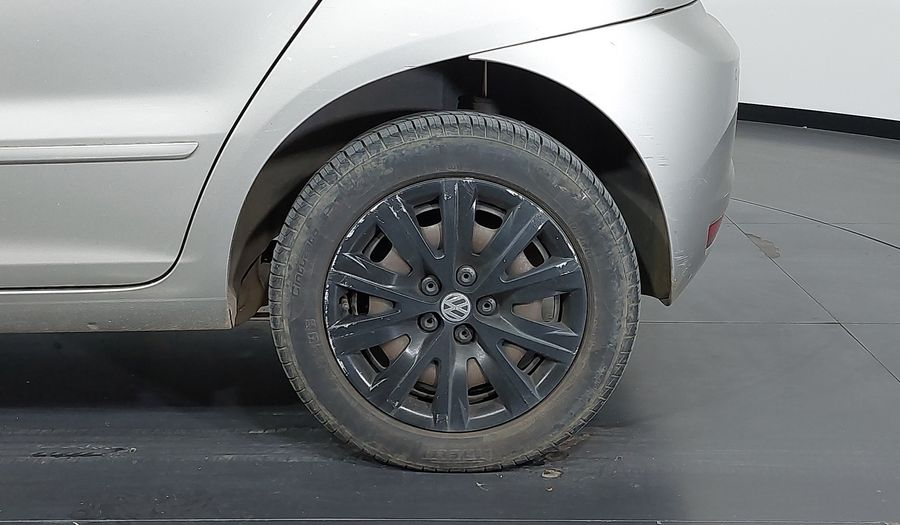 Volkswagen Fox 1.6 VHT TOTAL FLEX I-MOTION Hatchback 2013