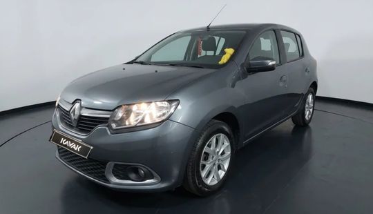 Renault • Sandero
