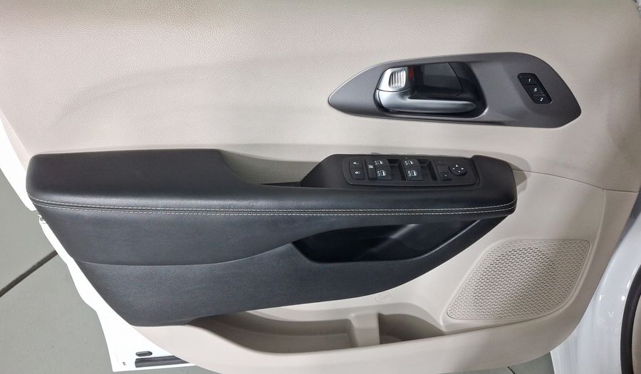 Chrysler Pacifica 3.6 LIMITED AUTO Minivan 2022