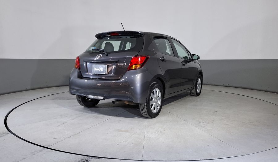 Toyota Yaris 1.5 PREMIUM AT 5PTAS Hatchback 2015
