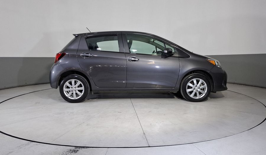 Toyota Yaris 1.5 PREMIUM AT 5PTAS Hatchback 2015