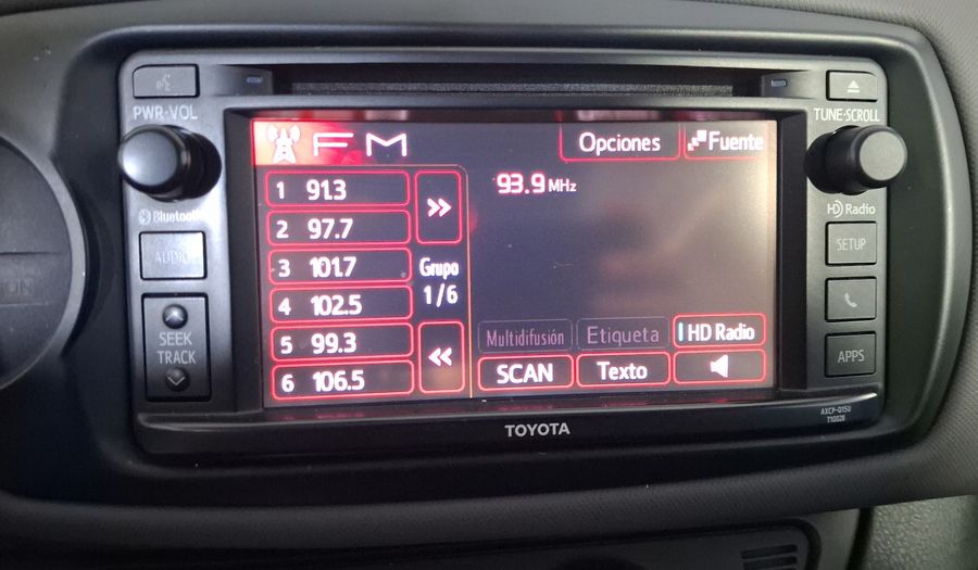 Toyota Yaris 1.5 PREMIUM AT 5PTAS Hatchback 2015
