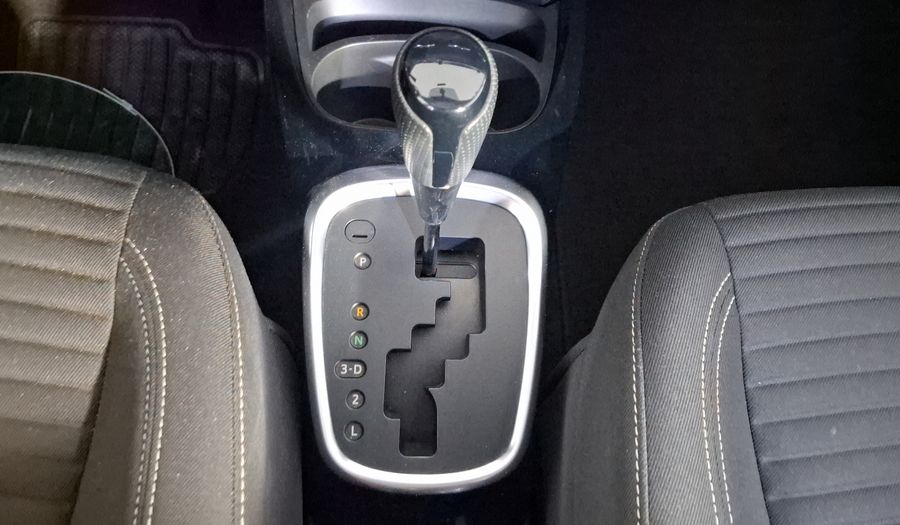 Toyota Yaris 1.5 PREMIUM AT 5PTAS Hatchback 2015