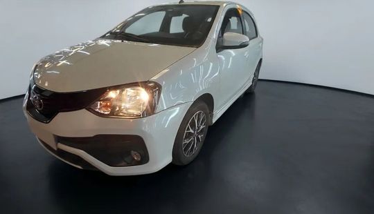 Toyota • Etios