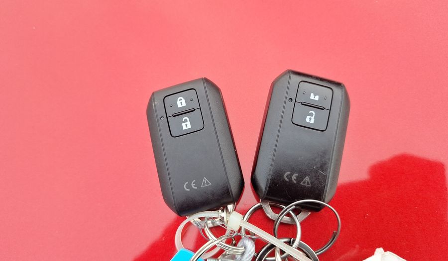 Suzuki Swift 1.2 AUTO GLX PLUS Hatchback 2021