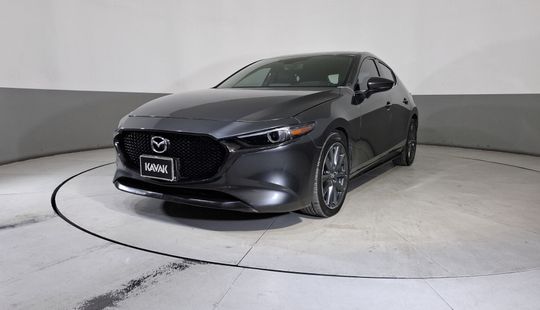 Mazda • Mazda 3