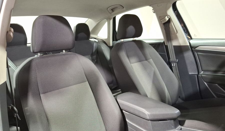Volkswagen Jetta 1.4 TRENDLINE AUTO Sedan 2021