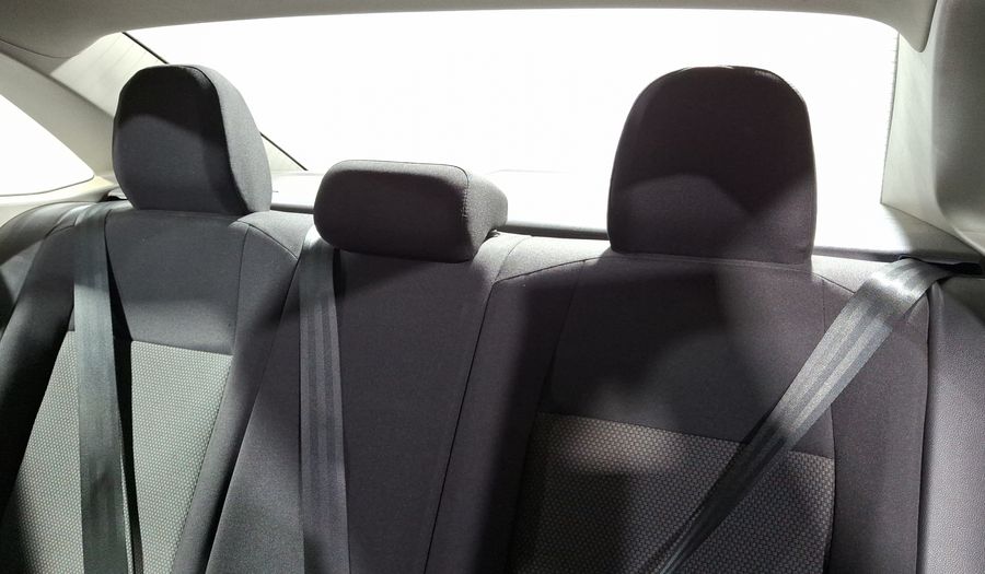 Volkswagen Jetta 1.4 TRENDLINE AUTO Sedan 2021