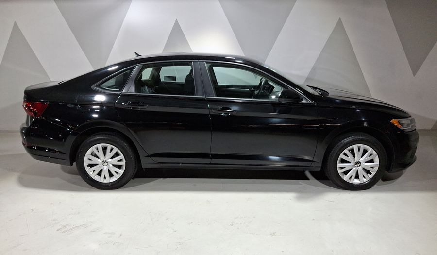 Volkswagen Jetta 1.4 TRENDLINE AUTO Sedan 2021