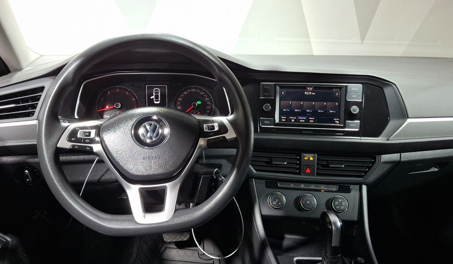 Volkswagen Jetta 1.4 TRENDLINE AUTO Sedan 2021