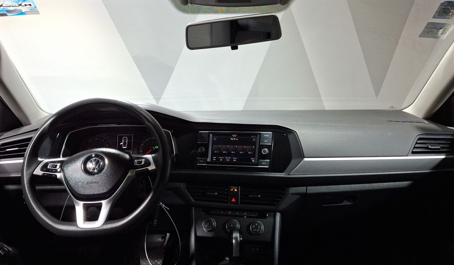 Volkswagen Jetta 1.4 TRENDLINE AUTO Sedan 2021