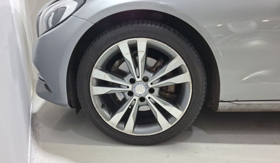 Mercedes Benz Clase C 2.0 200 CGI SPORT AT Sedan 2015