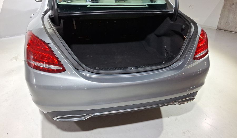 Mercedes Benz Clase C 2.0 200 CGI SPORT AT Sedan 2015