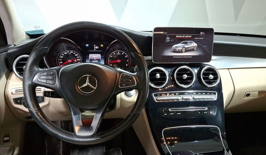 Mercedes Benz Clase C 2.0 200 CGI SPORT AT Sedan 2015