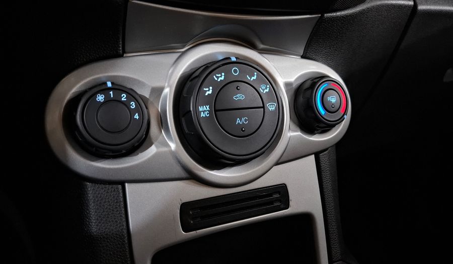 Ford Fiesta Kinetic Design 1.6 SE POWERSHIFT Hatchback 2020
