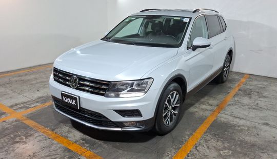 Volkswagen • Tiguan