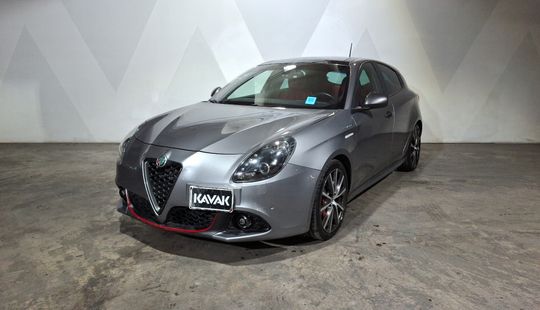 Alfa Romeo • Giulietta