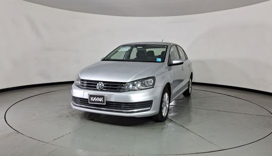 Volkswagen • Vento