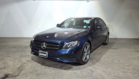 Mercedes Benz • Clase E