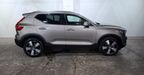 Volvo Xc40 2.0 T4 MOMENTUM AUTO Suv 2022