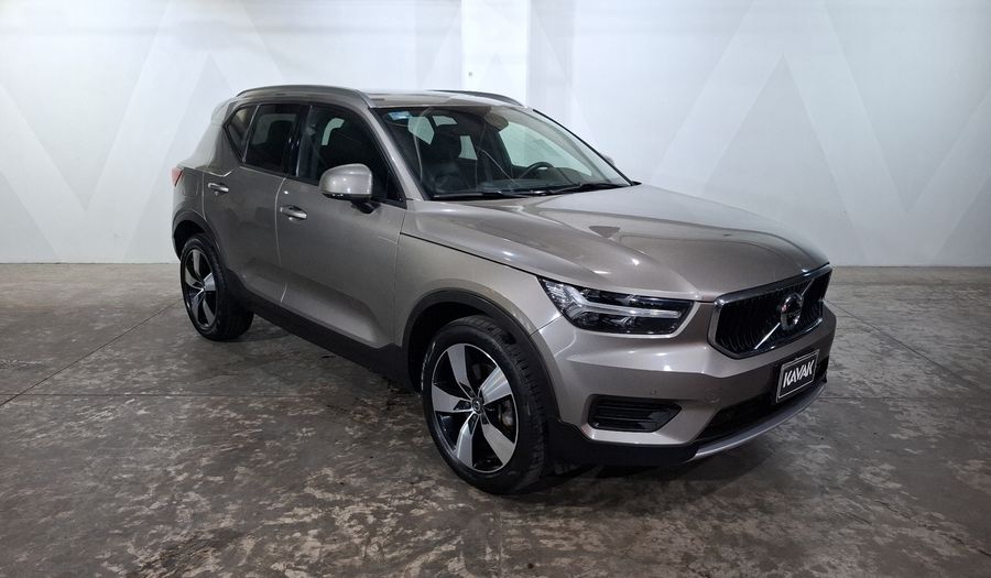 Volvo Xc40 2.0 T4 MOMENTUM AUTO Suv 2022
