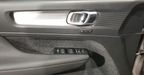 Volvo Xc40 2.0 T4 MOMENTUM AUTO Suv 2022