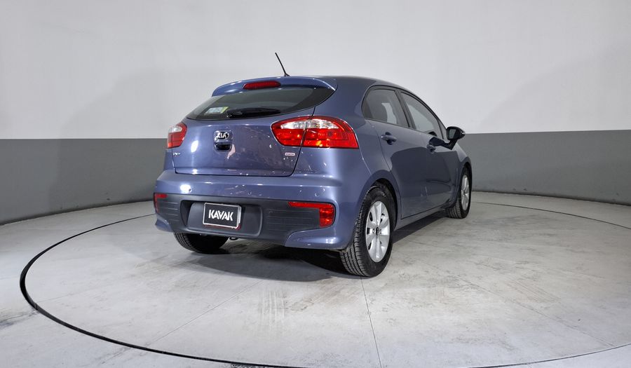 Kia Rio 1.6 EX MT Hatchback 2016