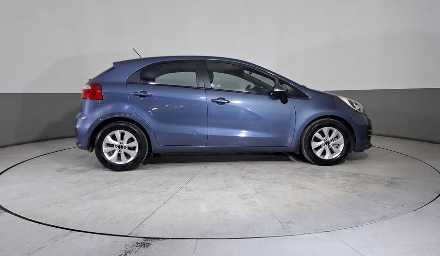 Kia Rio 1.6 EX MT Hatchback 2016