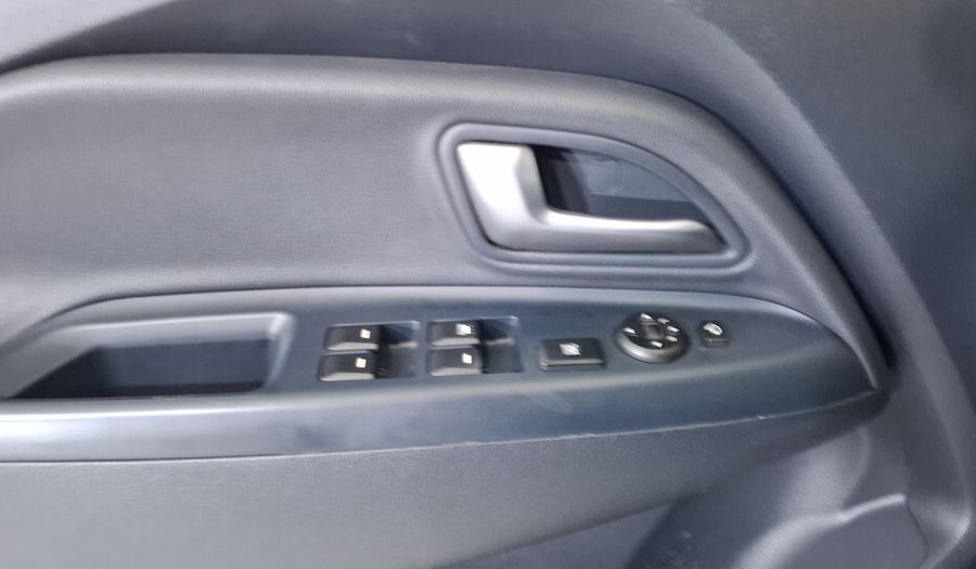 Kia Rio 1.6 EX MT Hatchback 2016