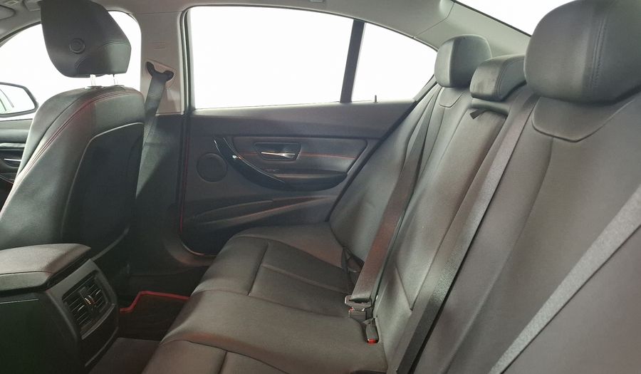 Bmw Serie 3 2.0 320IA SPORT LINE Sedan 2014