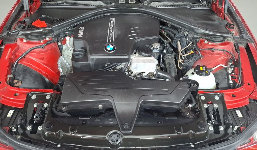Bmw Serie 3 2.0 320IA SPORT LINE Sedan 2014