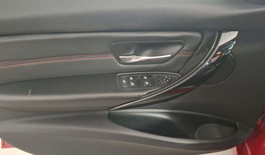 Bmw Serie 3 2.0 320IA SPORT LINE Sedan 2014