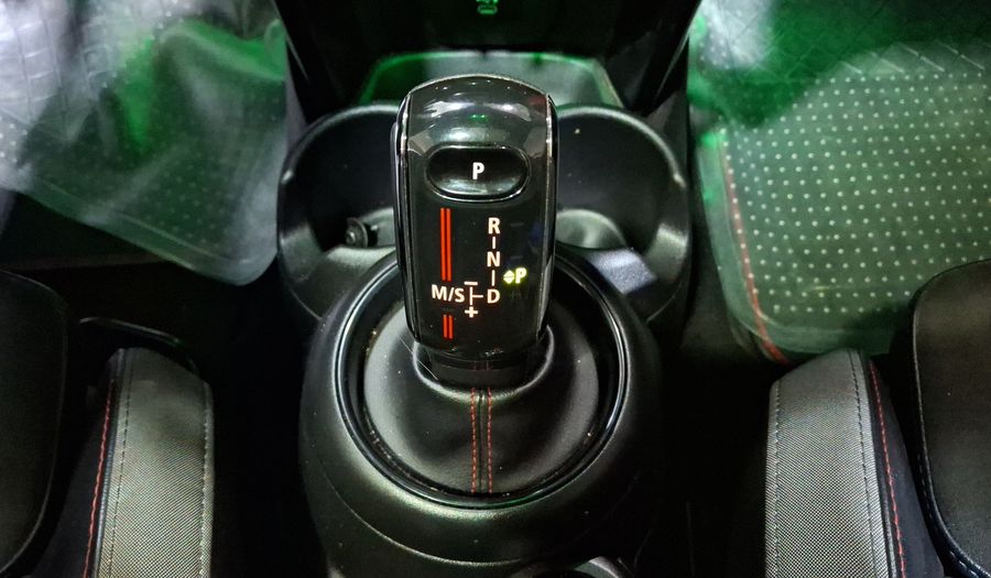 Mini John Cooper Works 2.0 JOHN COOPER WORKS HOT CHILI AUTO Hatchback 2021