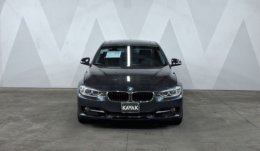 Bmw Serie 3 2.0 328IA SPORT LINE Sedan 2013