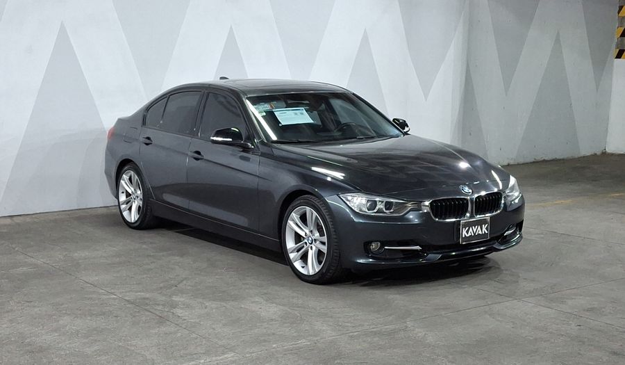 Bmw Serie 3 2.0 328IA SPORT LINE Sedan 2013