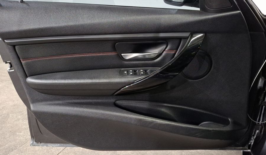 Bmw Serie 3 2.0 328IA SPORT LINE Sedan 2013