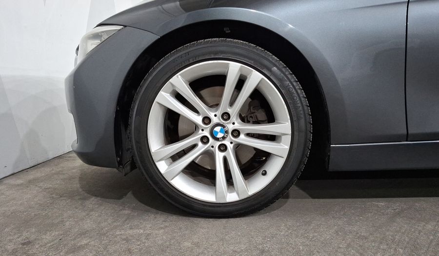 Bmw Serie 3 2.0 328IA SPORT LINE Sedan 2013