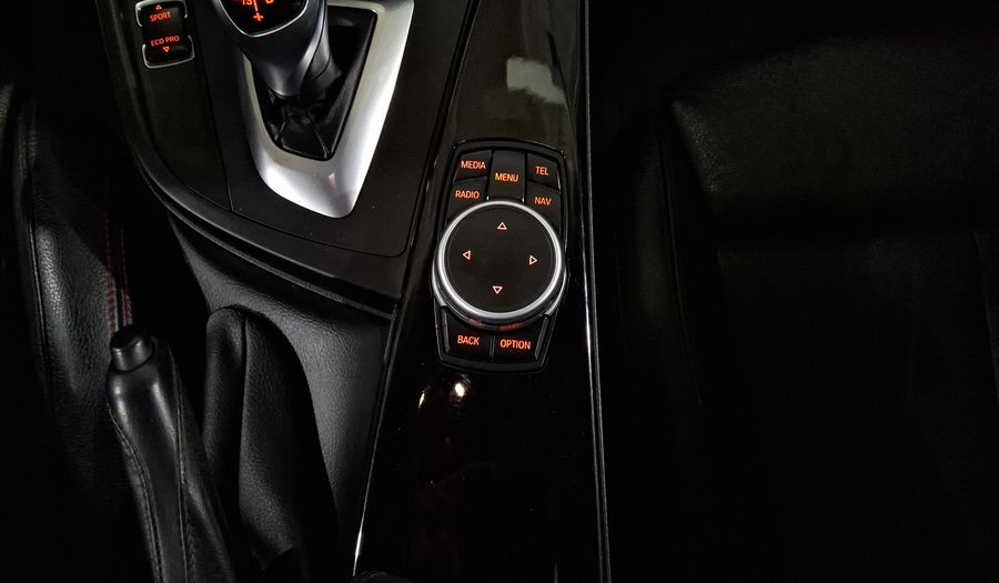 Bmw Serie 3 2.0 328IA SPORT LINE Sedan 2013