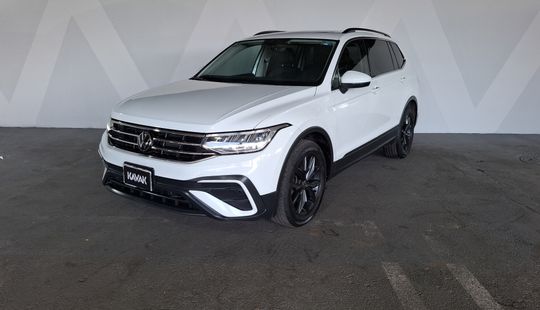 Volkswagen • Tiguan