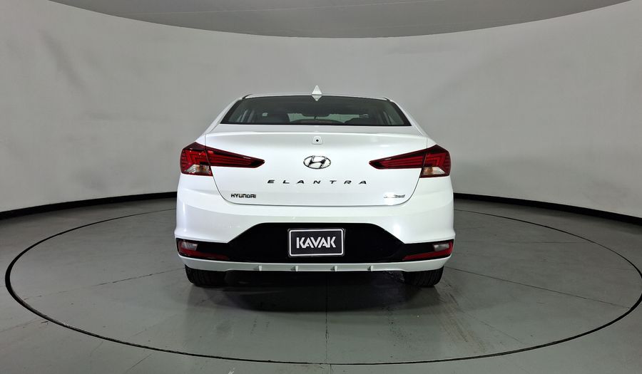 Hyundai Elantra 2.0 LIMITED TECH NAVI AUTO Sedan 2019
