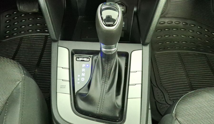 Hyundai Elantra 2.0 LIMITED TECH NAVI AUTO Sedan 2019