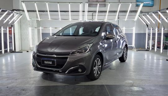Peugeot • 208