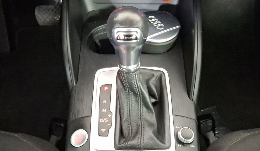 Audi A3 1.4 TFSI AMBIENTE S TRONIC Sedan 2015