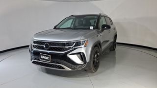 Volkswagen • Taos