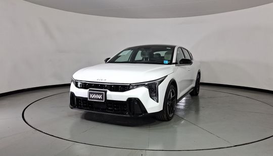 Kia • K4